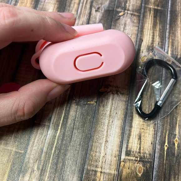 5for$10 Light Pink AirPods Pro Silicone Protective Case - AirPods Accessories - Picture 3 of 5